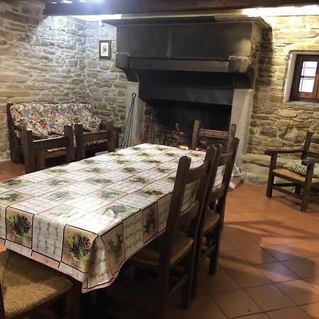 فيلا Farmhouse In Apecchio With Swimming Pool Terrace Garden المظهر الخارجي الصورة