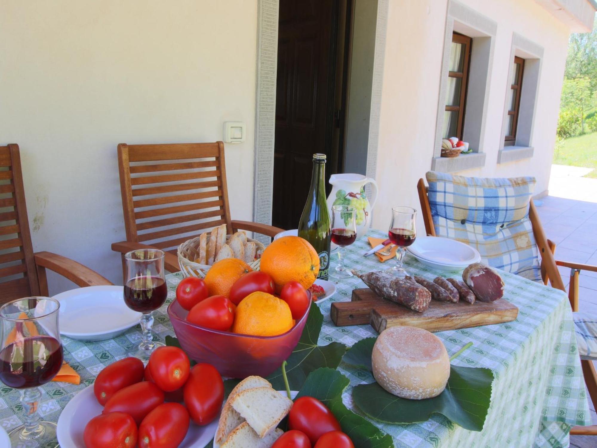 فيلا Farmhouse In Apecchio With Swimming Pool Terrace Garden المظهر الخارجي الصورة