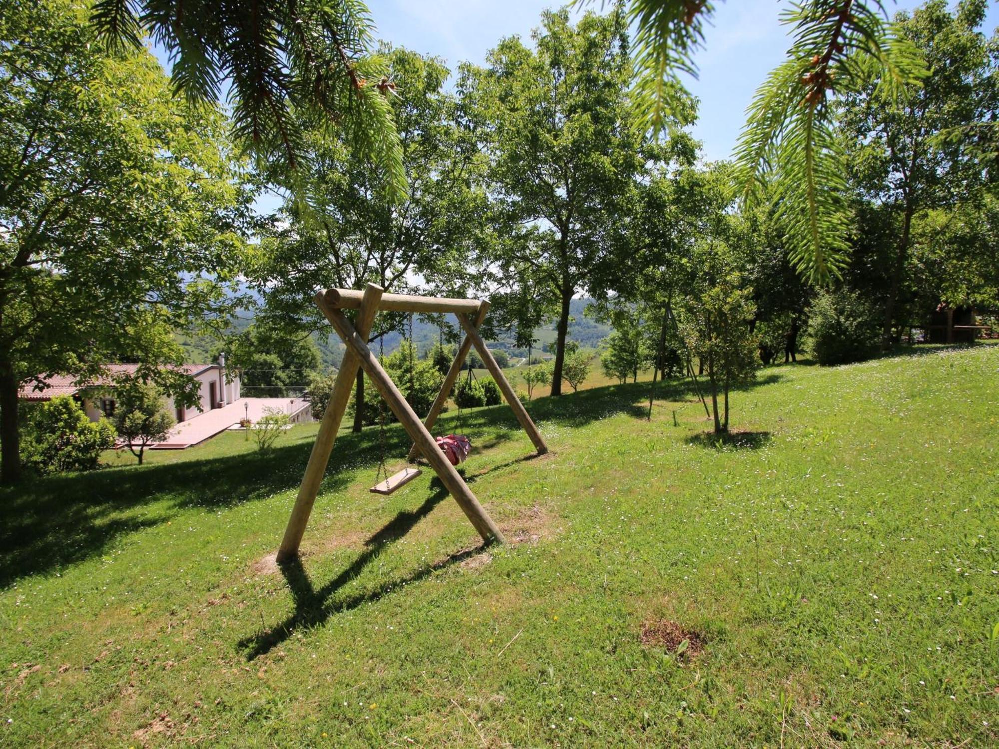 فيلا Farmhouse In Apecchio With Swimming Pool Terrace Garden المظهر الخارجي الصورة
