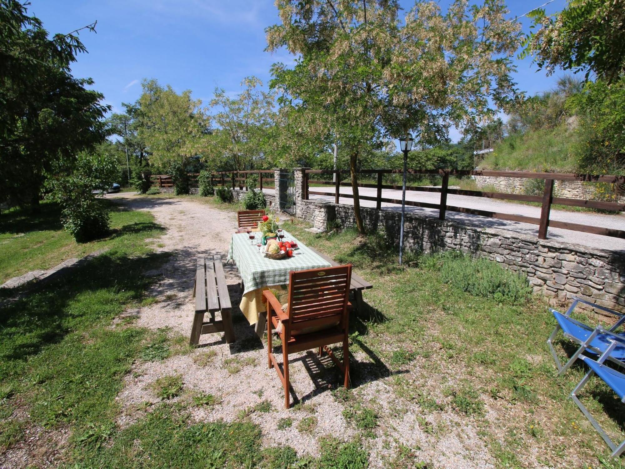 فيلا Farmhouse In Apecchio With Swimming Pool Terrace Garden المظهر الخارجي الصورة