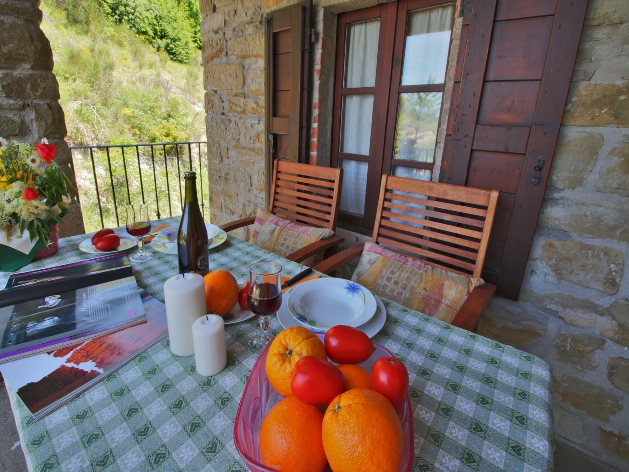 فيلا Farmhouse In Apecchio With Swimming Pool Terrace Garden المظهر الخارجي الصورة