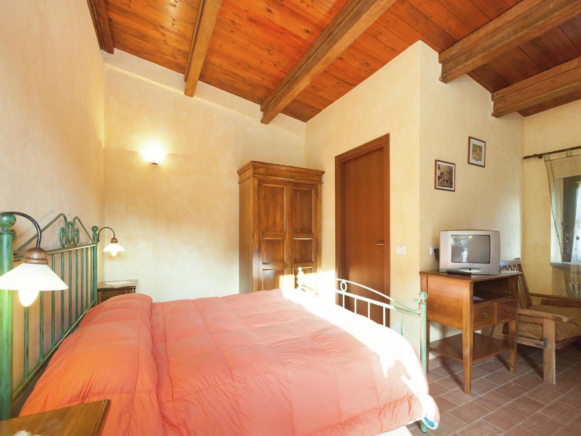 فيلا Farmhouse In Apecchio With Swimming Pool Terrace Garden المظهر الخارجي الصورة