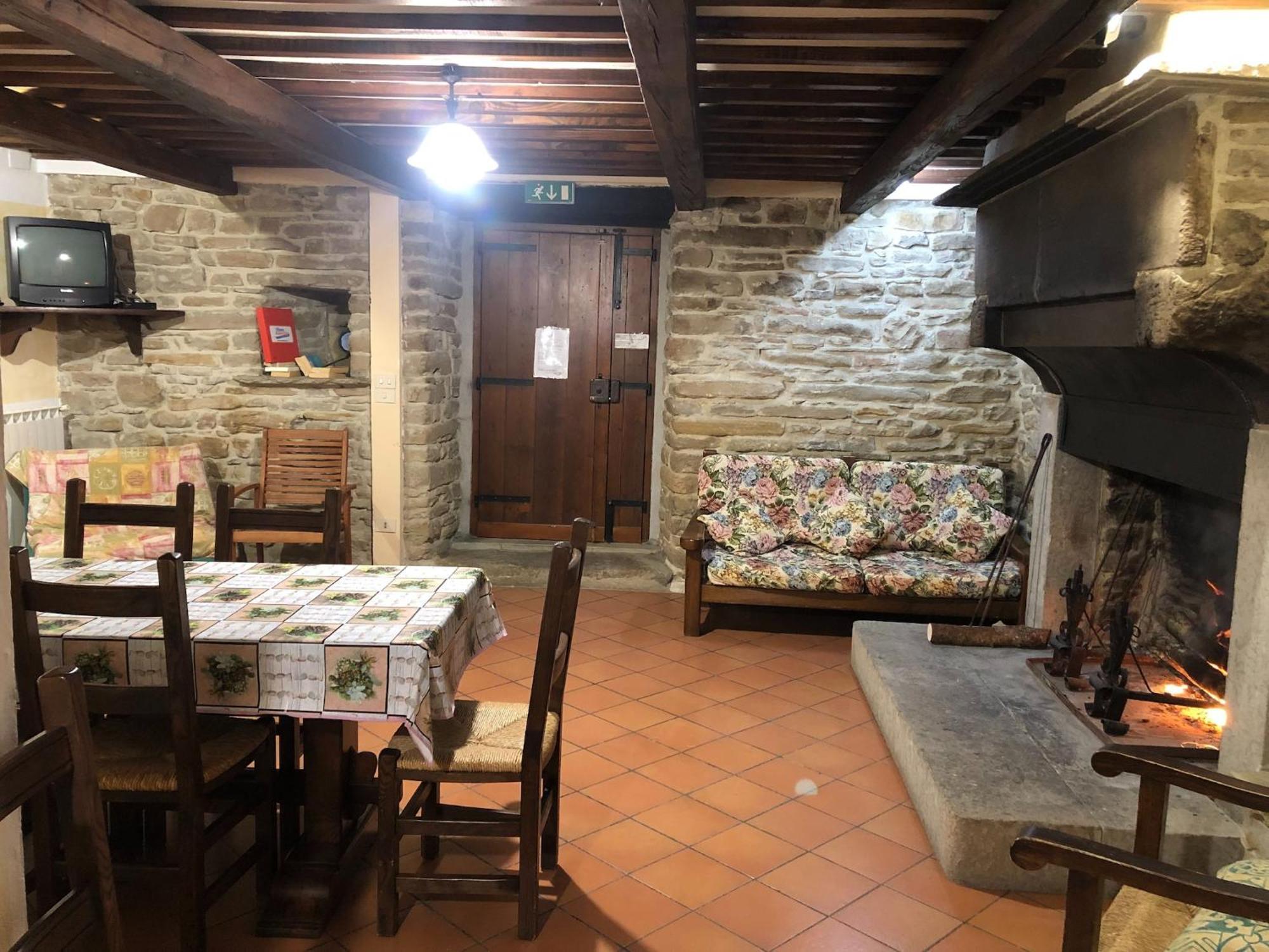 فيلا Farmhouse In Apecchio With Swimming Pool Terrace Garden المظهر الخارجي الصورة